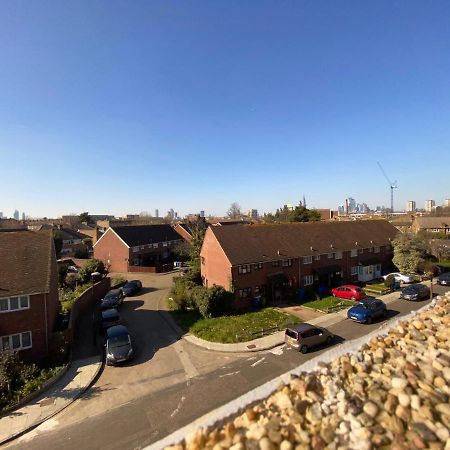 Bright, Spacious, Modern Interior Decor 2 Bedrooms Apartment With Amazing Views London Kültér fotó