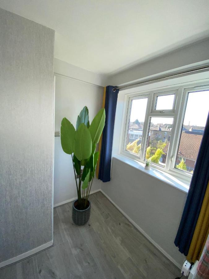 Bright, Spacious, Modern Interior Decor 2 Bedrooms Apartment With Amazing Views London Kültér fotó