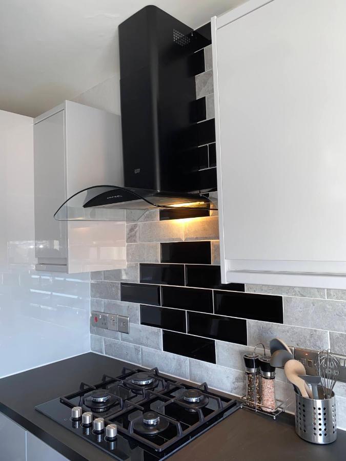 Bright, Spacious, Modern Interior Decor 2 Bedrooms Apartment With Amazing Views London Kültér fotó