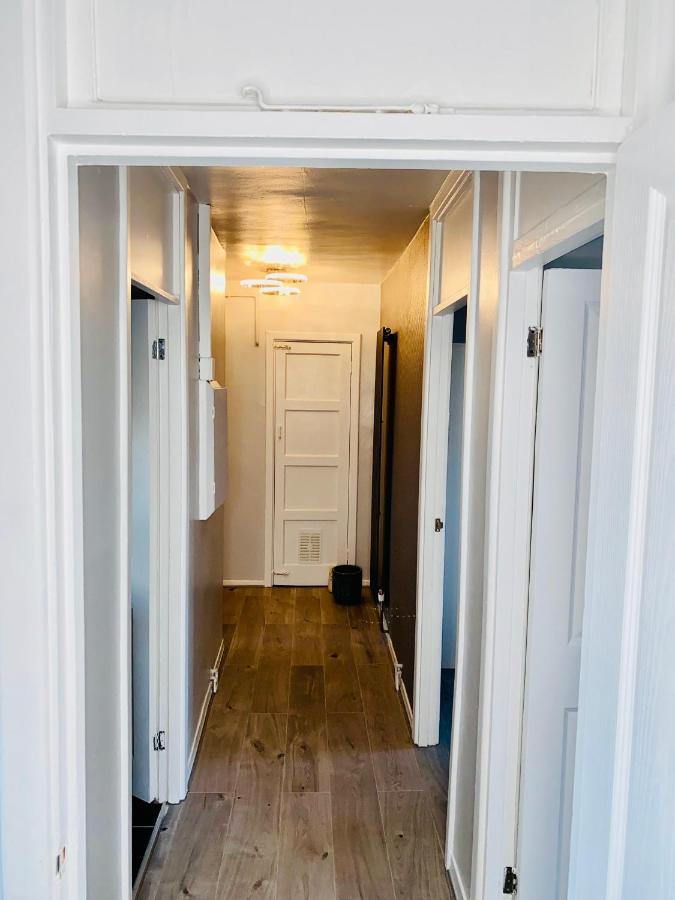 Bright, Spacious, Modern Interior Decor 2 Bedrooms Apartment With Amazing Views London Kültér fotó