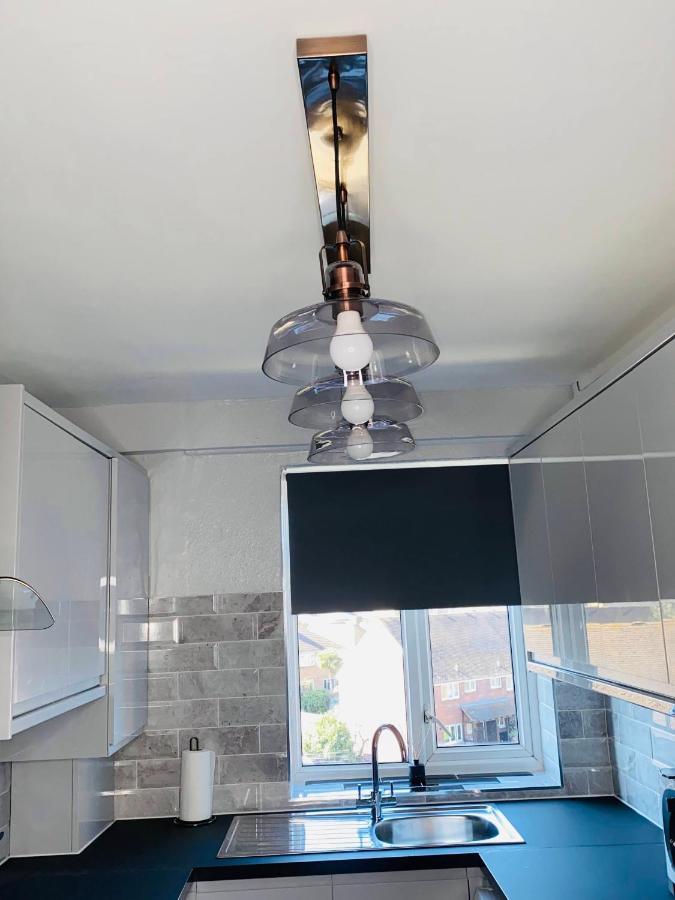 Bright, Spacious, Modern Interior Decor 2 Bedrooms Apartment With Amazing Views London Kültér fotó